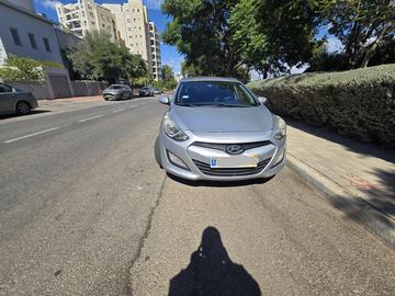 יונדאי i30