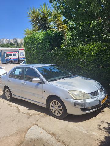 מיצובישי לנסר