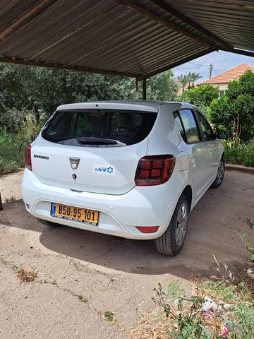 דאצ׳יה סנדרו