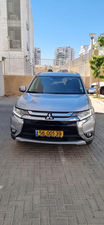 מיצובישי אאוטלנדר