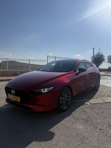 מאזדה 3