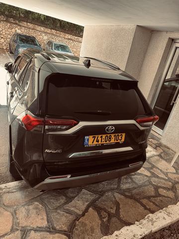 טויוטה RAV 4