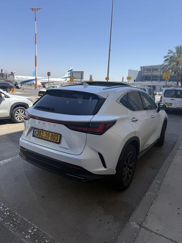 לקסוס NX 350