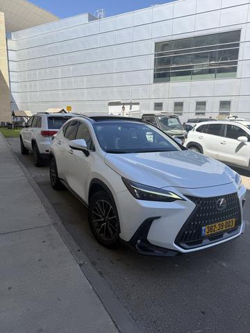 לקסוס NX 350