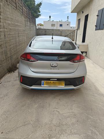 יונדאי איוניק