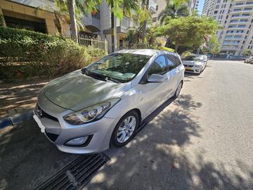 יונדאי i30