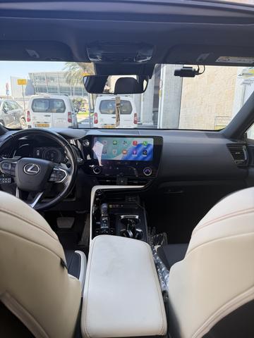 לקסוס NX 350