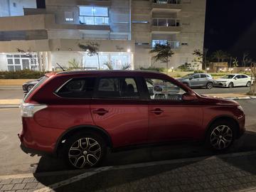 מיצובישי אאוטלנדר