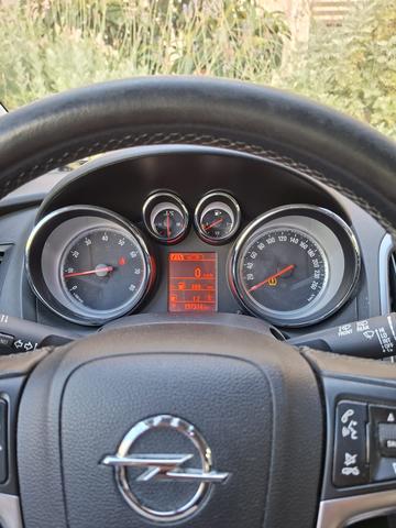 אופל Astra
